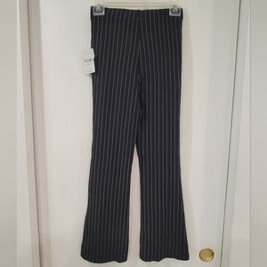 Forever 21 Pin Stripe Pants New With Tags Size Small Black & White